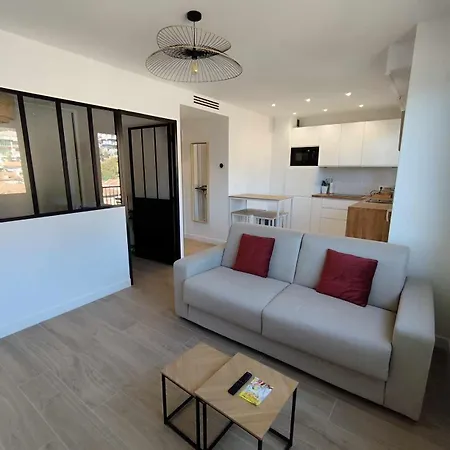 Moderne - Confort - Climatisation - - Soleil- Ментона