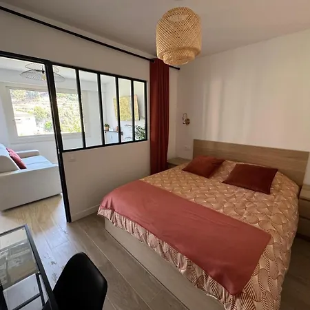 Moderne - Confort - Climatisation - - Soleil- *