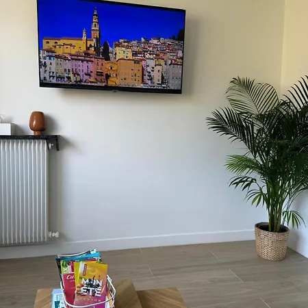 Moderne - Confort - Climatisation - - Soleil- Appartement