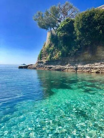 Moderne - Confort - Climatisation - - Soleil- Apartment Menton